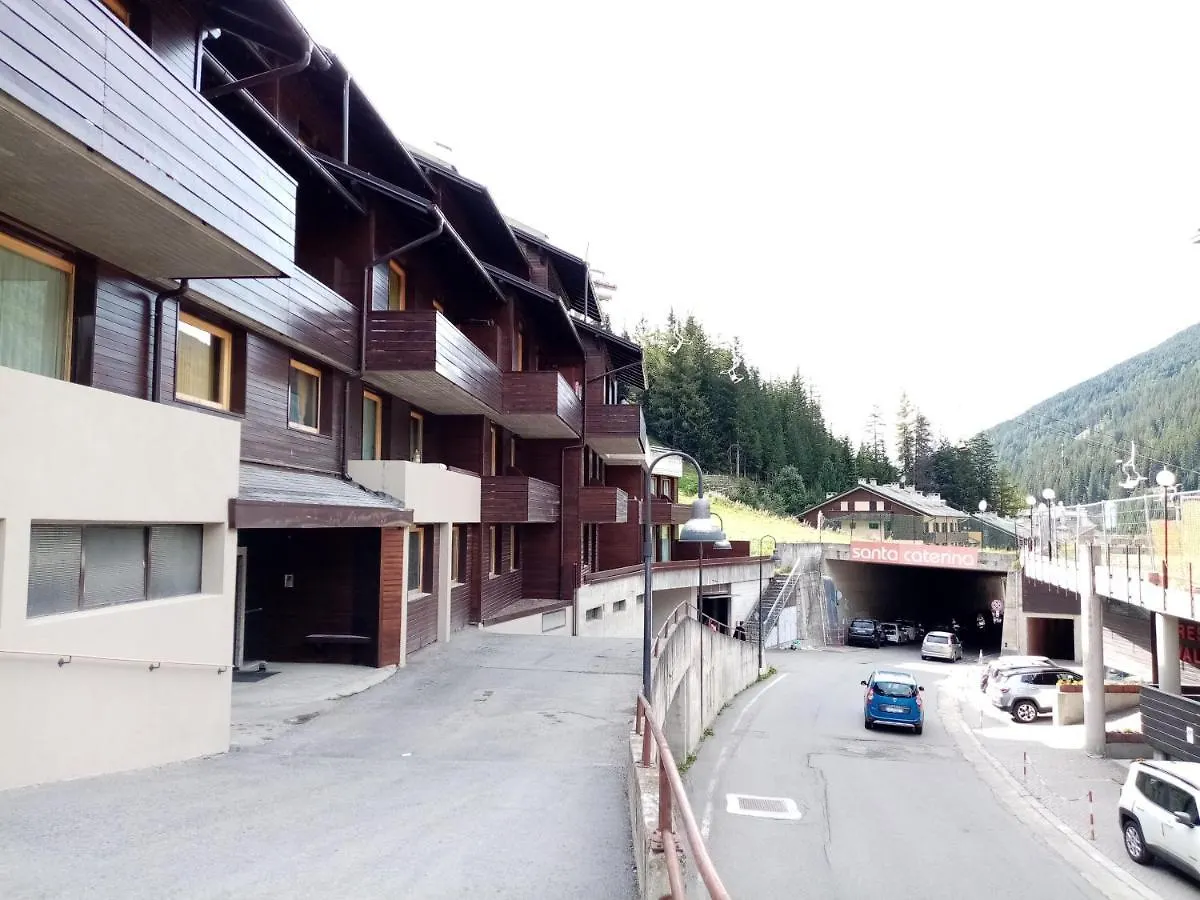 Comodo alloggio con accesso diretto alle piste Santa Caterina Valfurva Appartamento